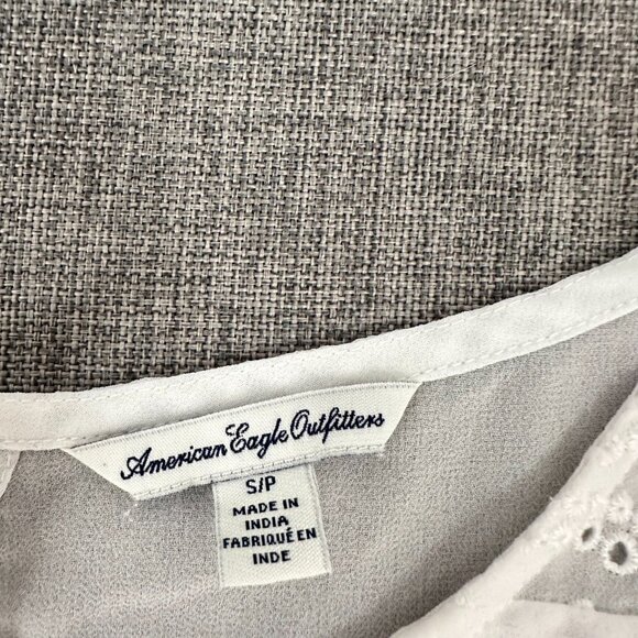 American Eagle Outfitters Sheer Top White Embroidered Paisley Cap Sleeve Pre-Own - Picture 2 of 9
